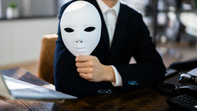 A fraude com deepfake em reuniões é uma ameaça real às empresas, alerta Dr. Jonatas Lucena.
