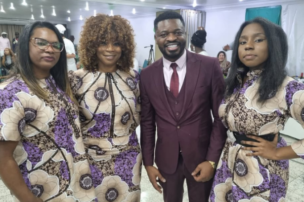 Oluwatosin Tolulope Ajidahun explica como o cisto de chocolate pode impactar a fertilidade feminina.