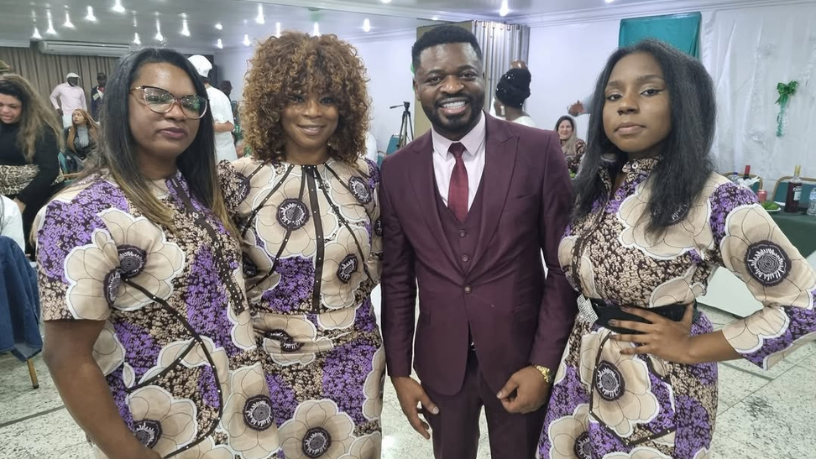 Oluwatosin Tolulope Ajidahun explica como o cisto de chocolate pode impactar a fertilidade feminina.