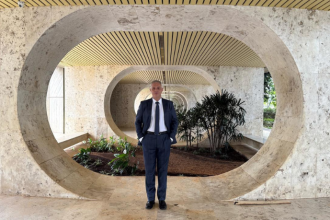 Leonardo Manzan destaca como as diretrizes da OCDE estão moldando a modernização e a transparência do sistema tributário brasileiro.