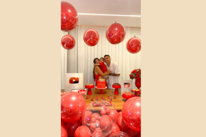 Non Stop e Jaque Sobrinho comemoram uma década de fé, arte e impacto digital.