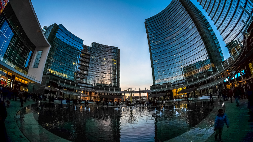 Alex Nabuco dos Santos mostra como portais imobiliários movidos por big data transformam buscas em decisões mais inteligentes.