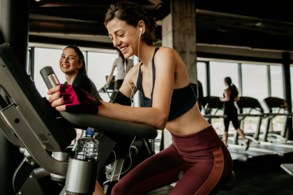 Treino funcional: Andrey de Oliveira Pontes explica o que é essa metodologia e como seus benefícios impactam força, mobilidade e qualidade de vida.