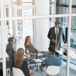 Empresas que operam com sistemas desconectados enfrentam dificuldades na integração de dados e na eficiência operacional, como destaca Nexdata Tecnologia Ltda.