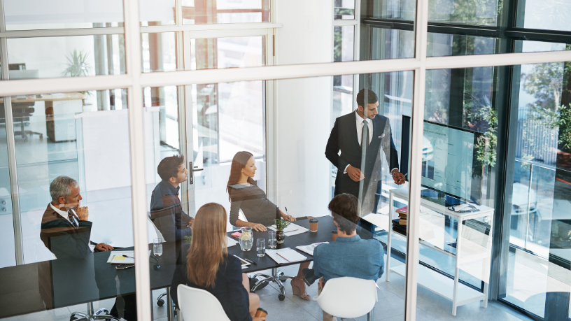 Empresas que operam com sistemas desconectados enfrentam dificuldades na integração de dados e na eficiência operacional, como destaca Nexdata Tecnologia Ltda.