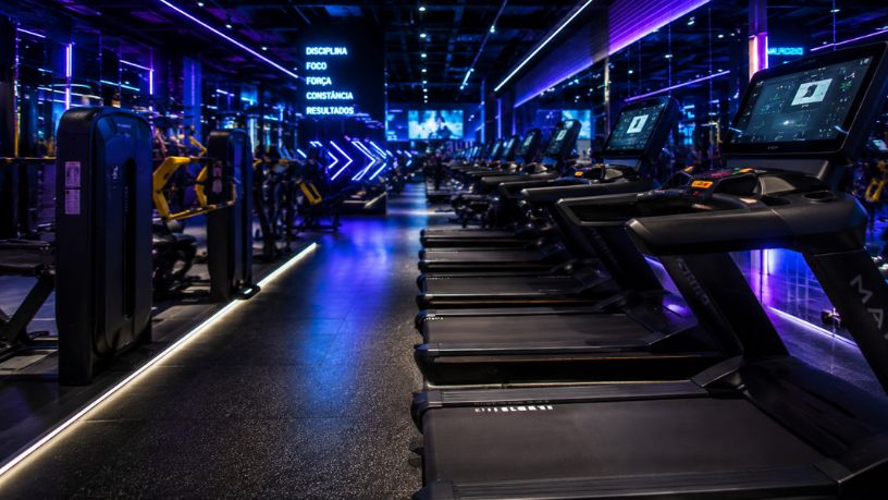 Academias Hi Tech viram tendência no ES e transformam treino em experiência tecnológica